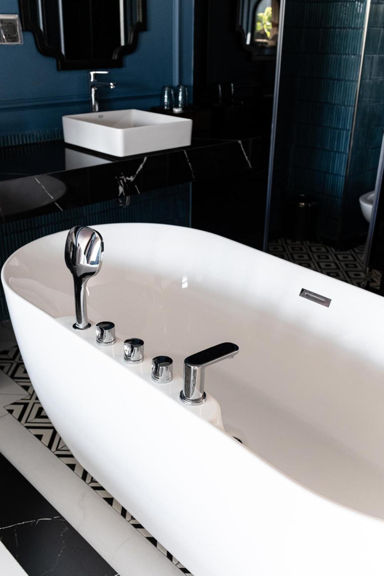 The City Boutique Hotel Биен Хоа Екстериор снимка